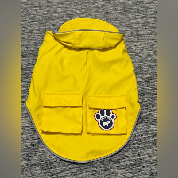 canada pooch Other - Canada Pooch Rain Jacket Size 10 (XS)